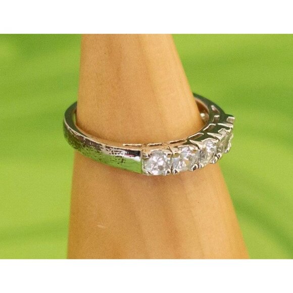 Vintage Rhinestone Cubes Elegant Silver Tone Ring Size 7 1/2 by Avon - W9 - Picture 2 of 3